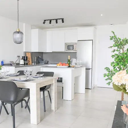 State-of-the-art In La Cala Casa Banderas Apartment